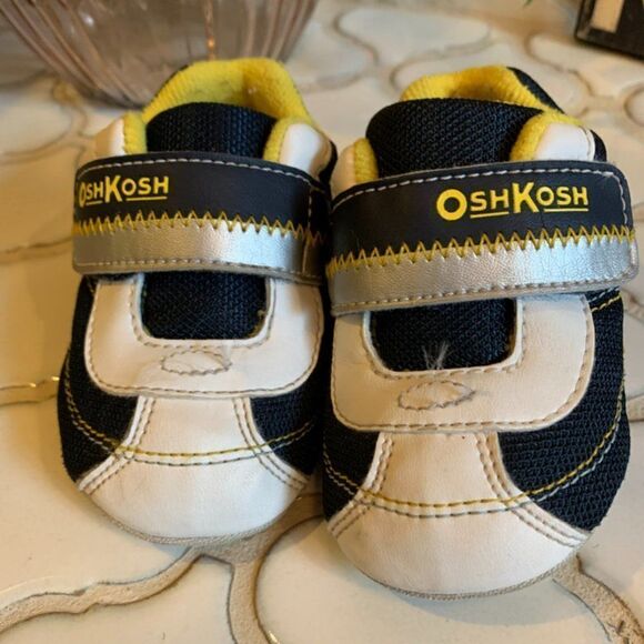 Osh Kosh B'gosh Navy and Yellow Soft Shoe - Picture 5 of 7